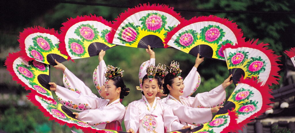 find out all you need to know about group e-visas for south korea. get your group visa quickly and easily online so you can explore this fascinating country. enjoy a simplified process for your group trips with complete peace of mind.